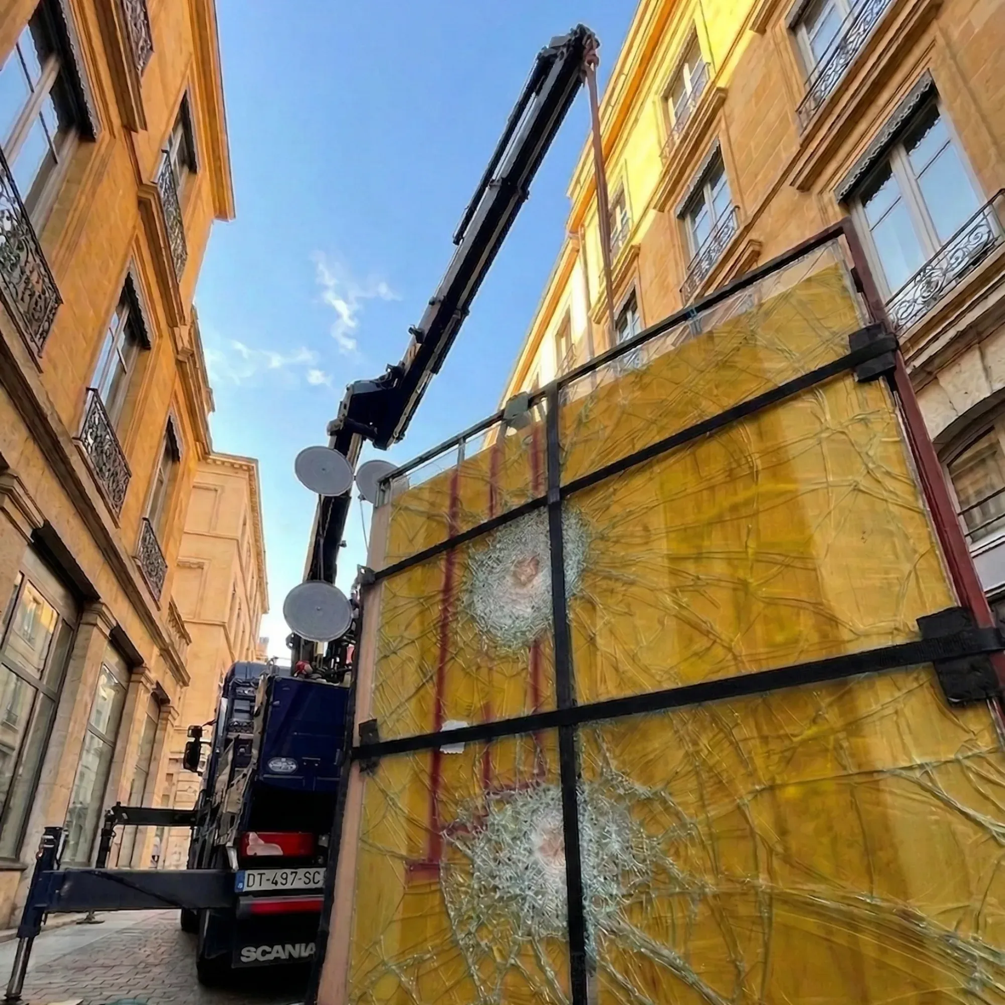 Depannage vitrier Lyon - remplacement vitre cassee intervention urgence 24h